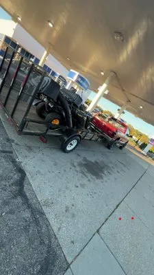 Zach’s Lawn Care Logo