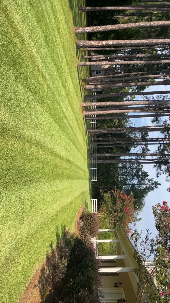 Professional landscaping services experts serving Fitzgerald, GA - Zack’s Lawn Care