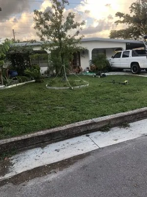 Zacks Lawn Services Logo