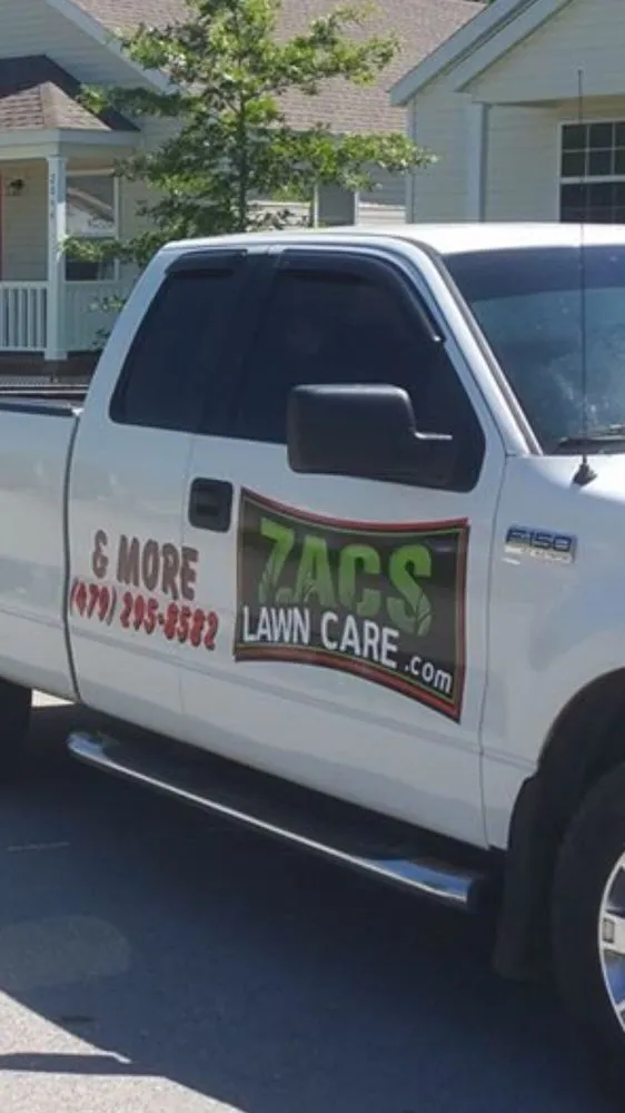 Top-rated landscaping services for homes in Fayetteville, AR by Zac's Lawn Care