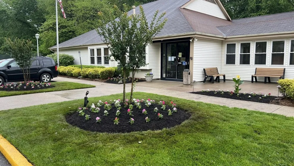 Trusted yard maintenance for year-round maintenance across Manalapan, NJ - Zadlock Outdoor Services