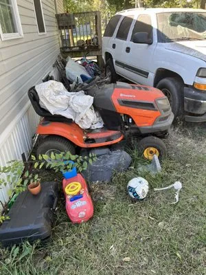 Zadrian Lawn Service Logo