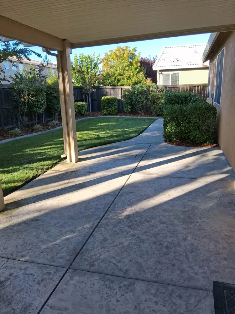 Expert garden landscaping in Arden, CA - Zaharis Landscaping