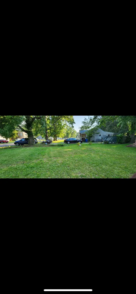 Custom yard maintenance in Hampton, VA by Zahi Cares Lawn Service