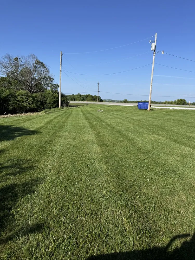 Professional lawn care service for beautiful yards across Omaha, AR - Zaiger Lawn Care