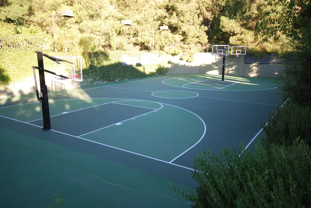 Top-rated yard cleanup service in Orange, CA - Zaino Tennis Courts, Inc.