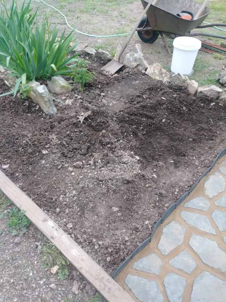 Expert landscaping services experts serving Berryville, AR - Zakk Can Fix It Handyman Service