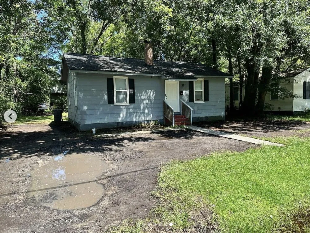 Professional yard maintenance for residential properties across North Charleston, SC - Zambil Landscaping