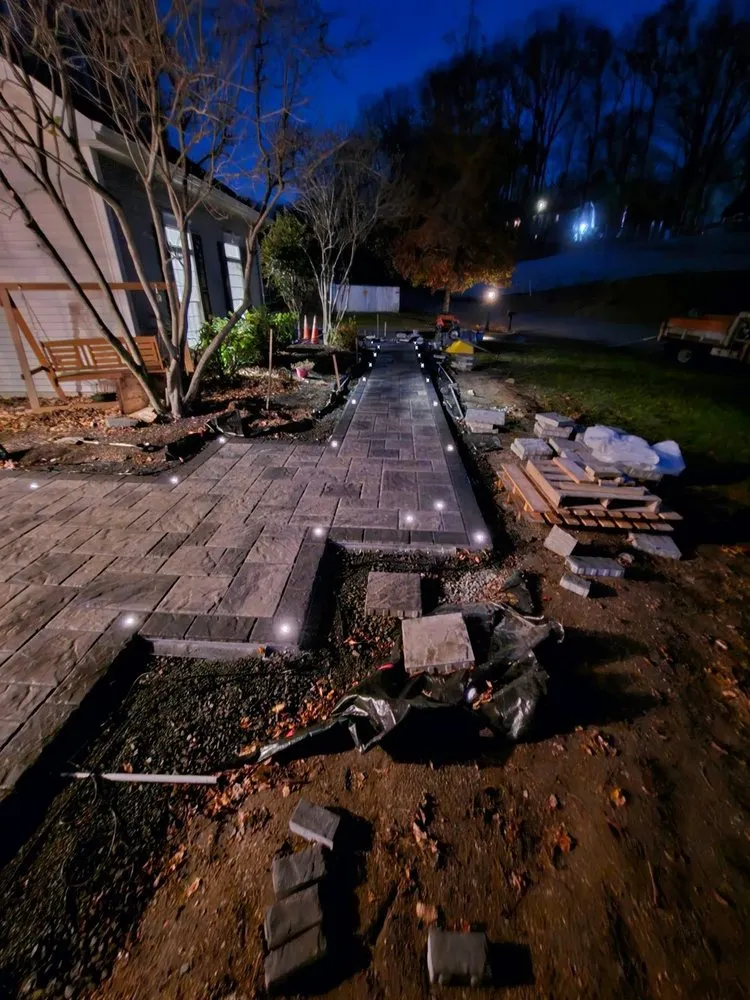 Expert yard maintenance in Joliet, IL - Zamora’s landscaping