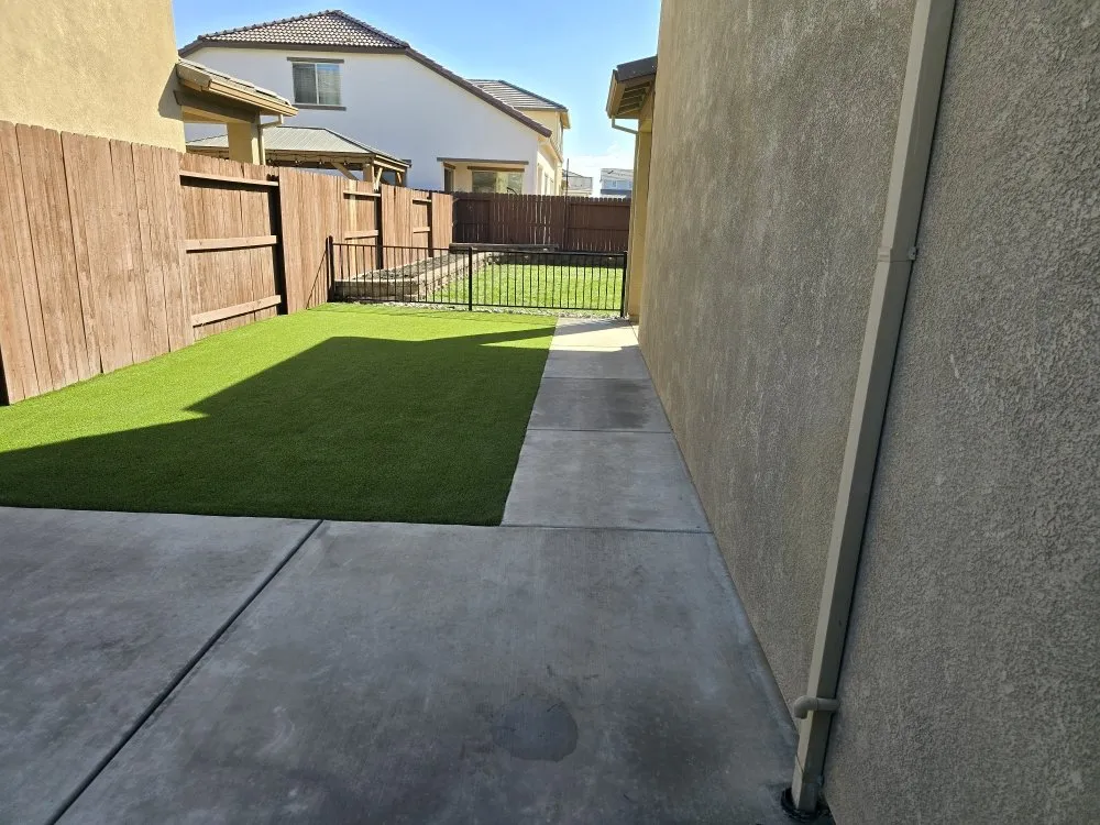 Affordable lawn mowing service in North Highlands, CA by Zamora's Landscaping