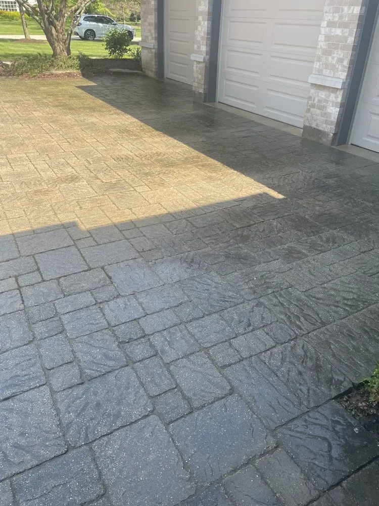 Custom lawn mowing service in Waukegan, IL by Zamudio Hardscapes