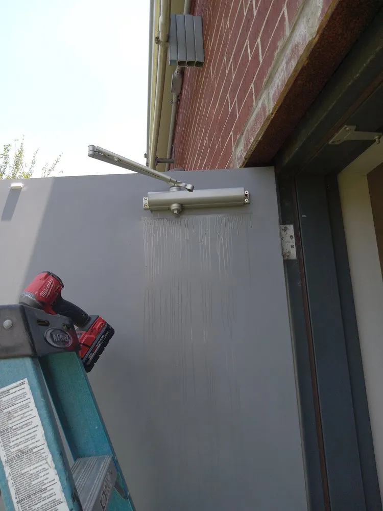 Expert garden landscaping for year-round maintenance in Houston, TX by Zanzen's Handyman