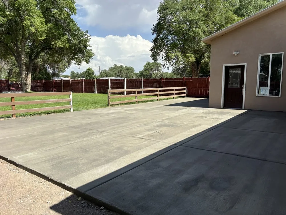 Top-rated yard cleanup service in Los Lunas, NM by Zapata Outdoor Services
