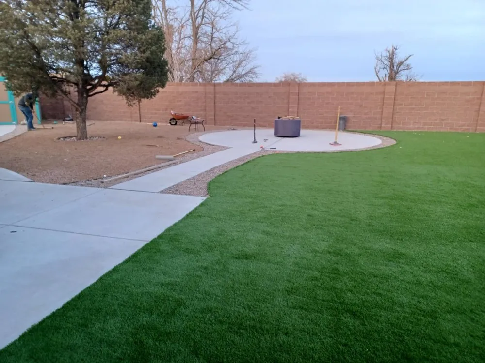 Trusted landscaping services experts serving Los Lunas, NM - Zapata Outdoor Services