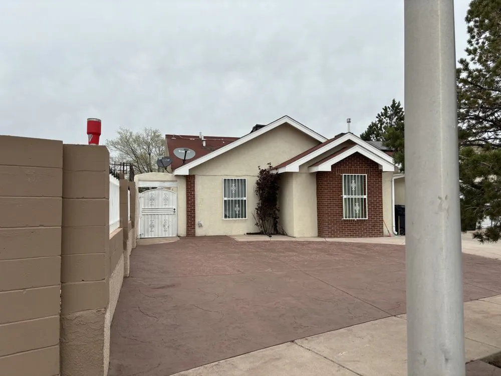 Top-rated landscaping services in Los Lunas, NM by Zapata Outdoor Services