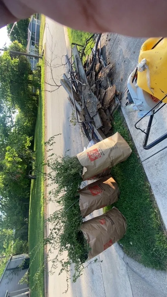 Top-rated lawn care service experts serving Fort Worth, TX - Zapata’s Mowing And Landscaping