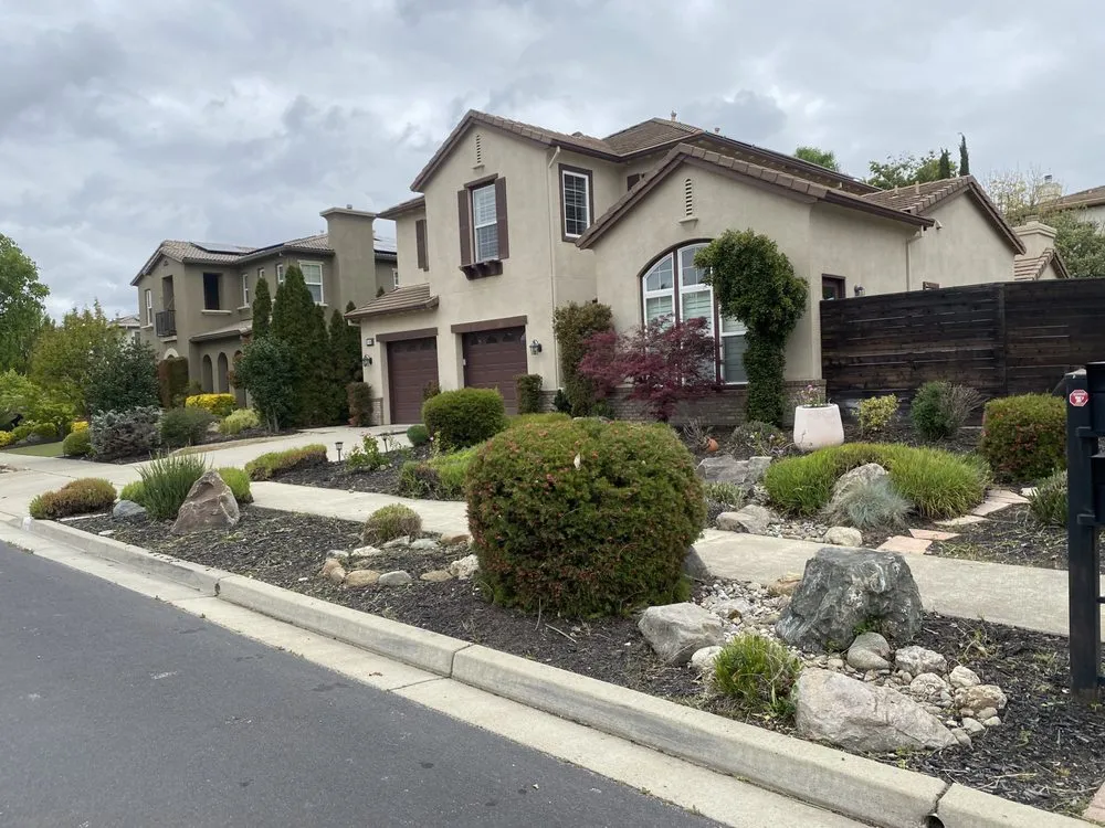 Professional lawn mowing service in San Jose, CA by Zaqueros Gardening