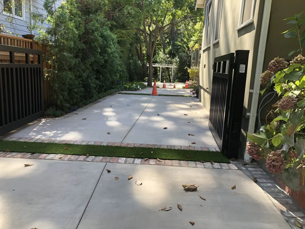 Professional residential landscaping in Santa Clara, CA by Zaragoza Landscape