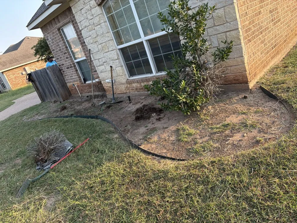 Affordable yard cleanup service for year-round maintenance in McGregor, TX by Zaragoza Landscaping and Handyman Services
