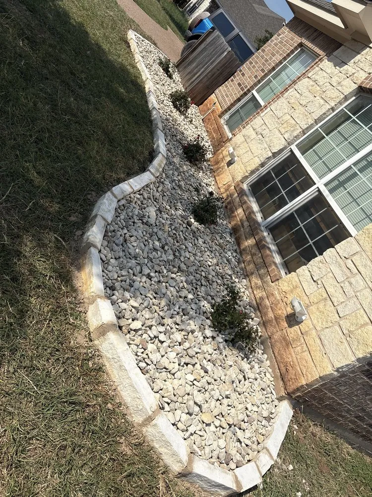 Top-rated landscape installation for residential properties in McGregor, TX by Zaragoza Landscaping and Handyman Services