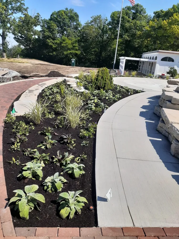 Top-rated lawn care service for homes in Waukegan, IL by Zarceno Lawn Service