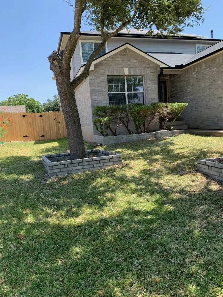 Top-rated landscaping services in Elgin, TX - Zavala Tree Service