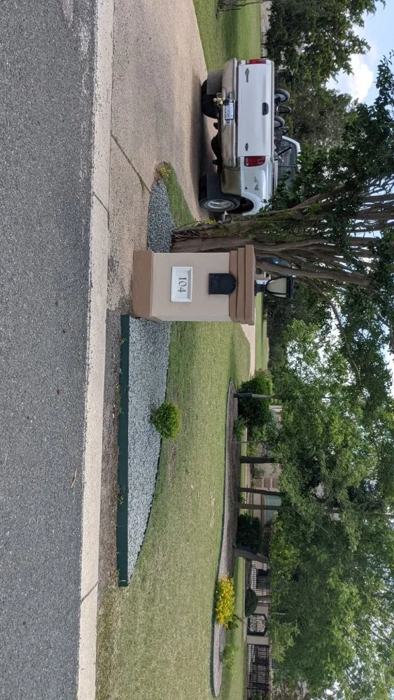 Reliable lawn care service experts serving Elgin, TX - Zavala Tree Service