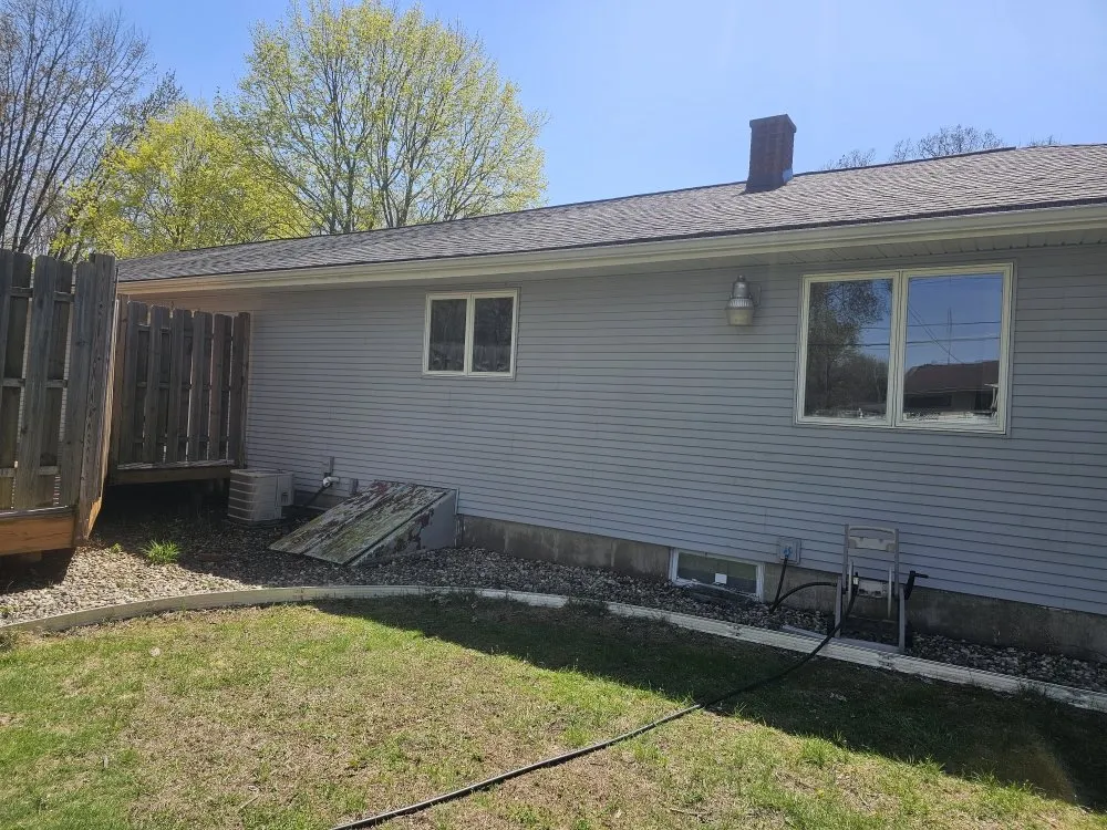 Expert yard maintenance experts serving Jackson, MI - Zawacki's Lawn Company