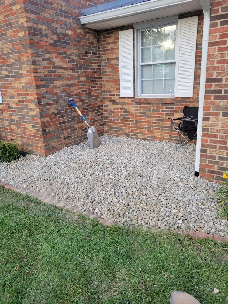 Trusted landscaping services with custom design in Cynthiana, KY by Zay's Lawncare Solution
