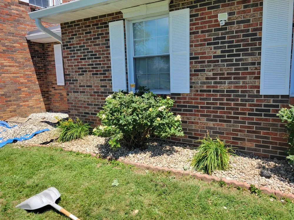 Custom lawn mowing service for year-round maintenance across Cynthiana, KY - Zay's Lawncare Solution