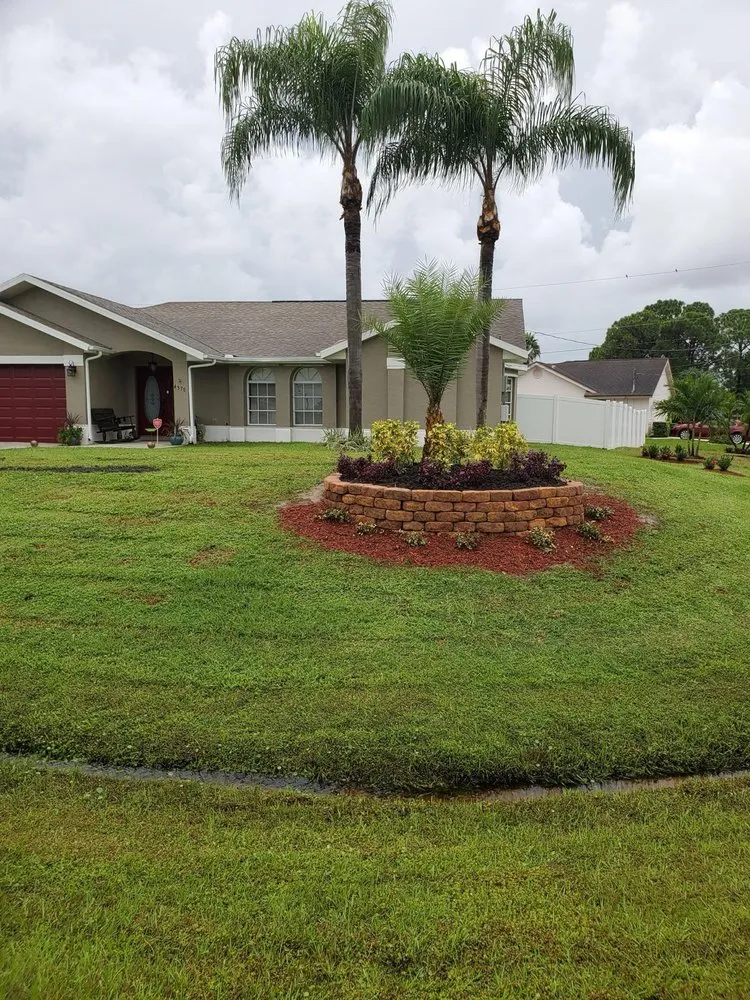 Local outdoor landscaping for beautiful yards across Stuart, FL - Zaza & Iris Landscaping