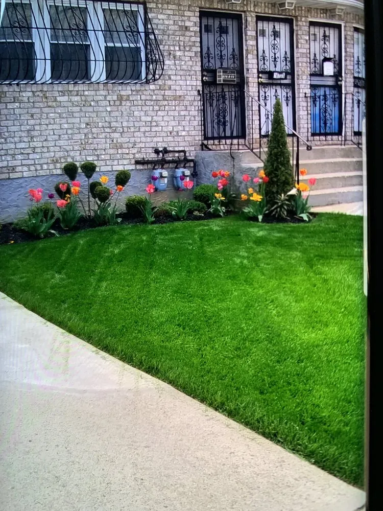 Top-rated yard maintenance with custom design across Franklin Square, NY - ZCanales Landscaping