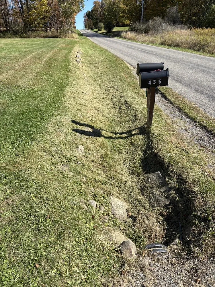 Expert lawn care service for beautiful yards in New Castle, PA by Zduniak Landscaping