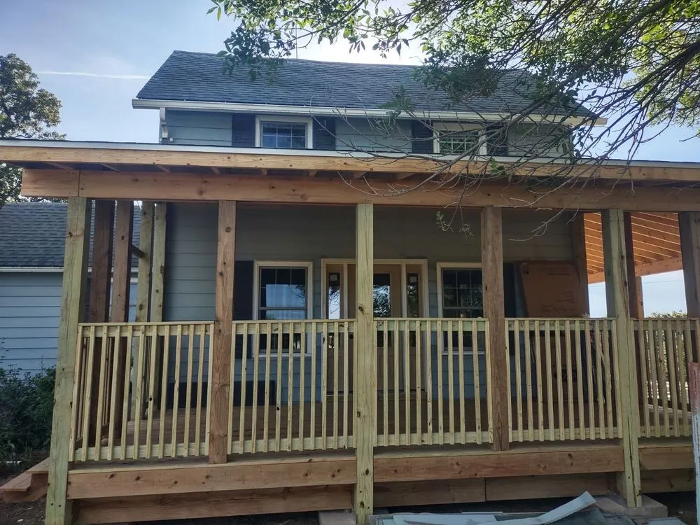 Top-rated residential landscaping experts serving Des Moines, IA - Zed construction handyman services