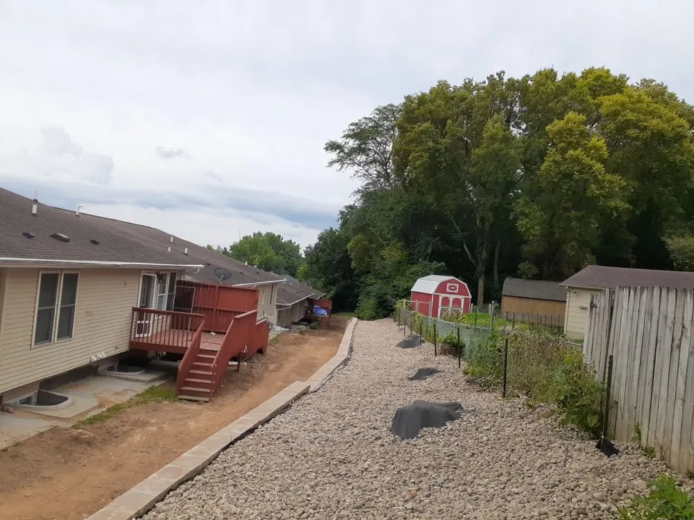 Reliable garden landscaping experts serving Des Moines, IA - Zed construction handyman services