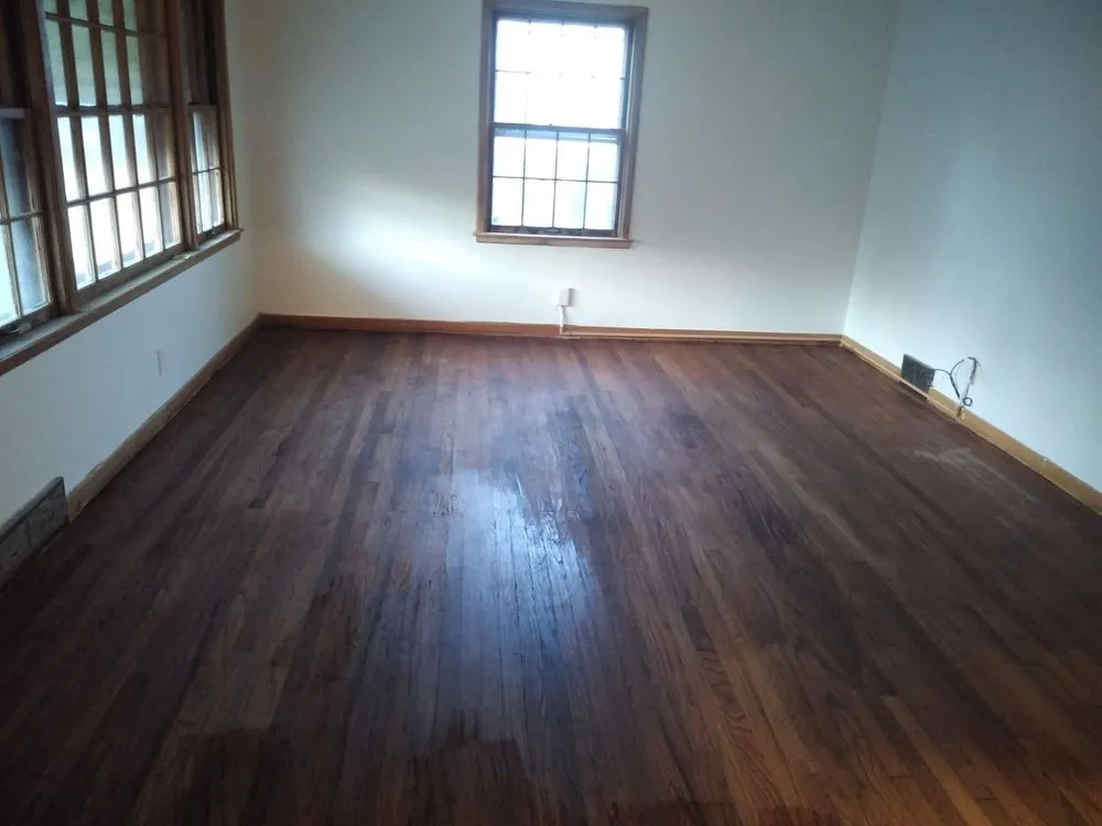 Custom yard maintenance in Des Moines, IA by Zed construction handyman services