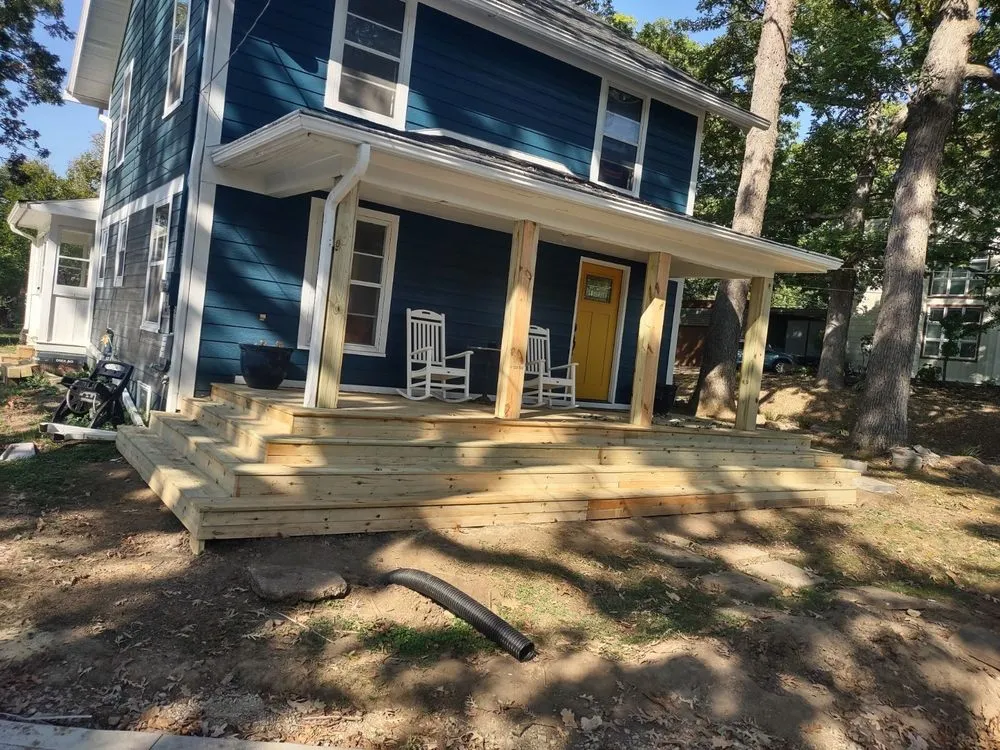 Expert yard maintenance for year-round maintenance in Des Moines, IA by Zed construction handyman services