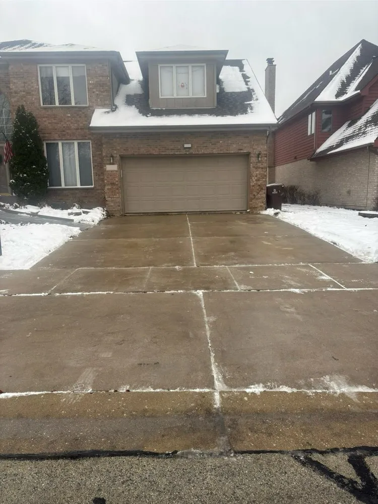 Custom landscaping services in Oak Forest, IL by Zees Landscaping