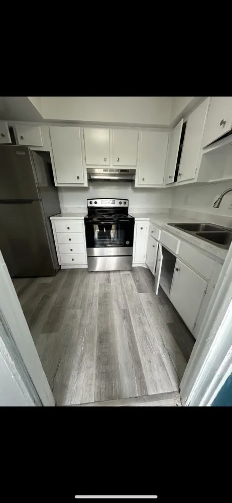 Professional lawn mowing service with custom design in Richardson, TX by Zeidan Construction Design