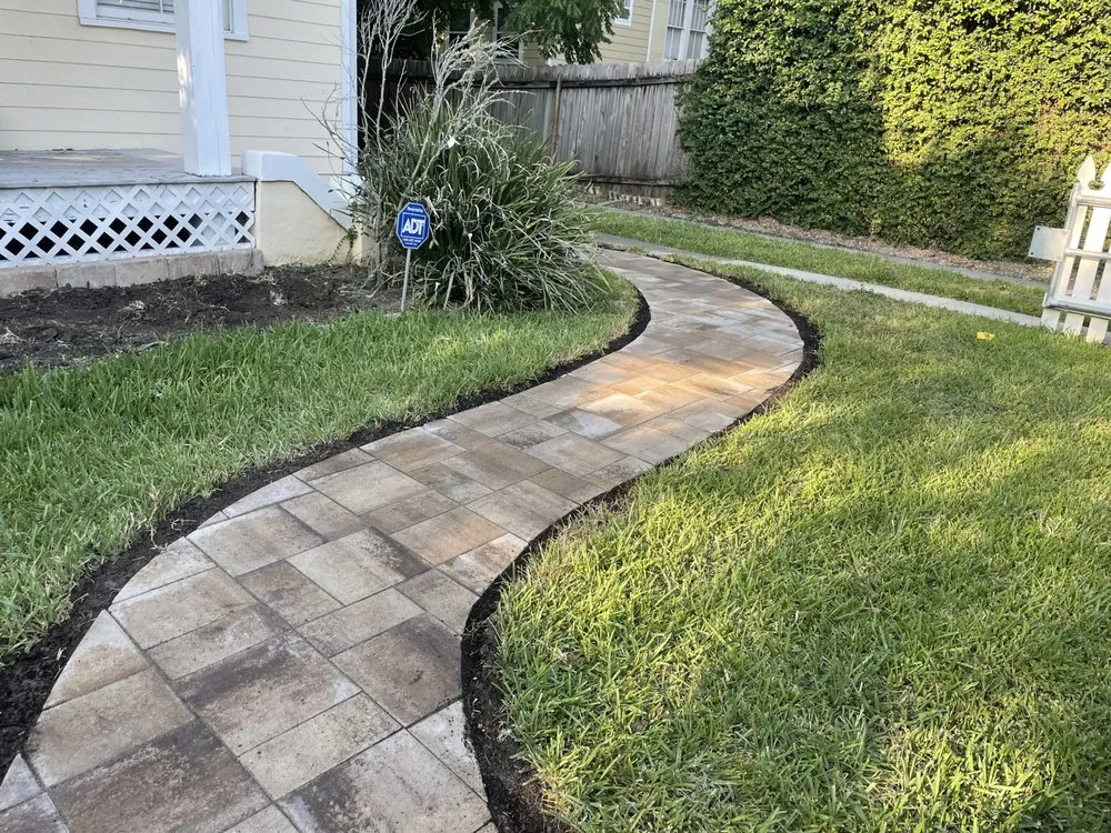 Top-rated residential landscaping for outdoor upgrades across Kenner, LA - Zelaya Landscaping