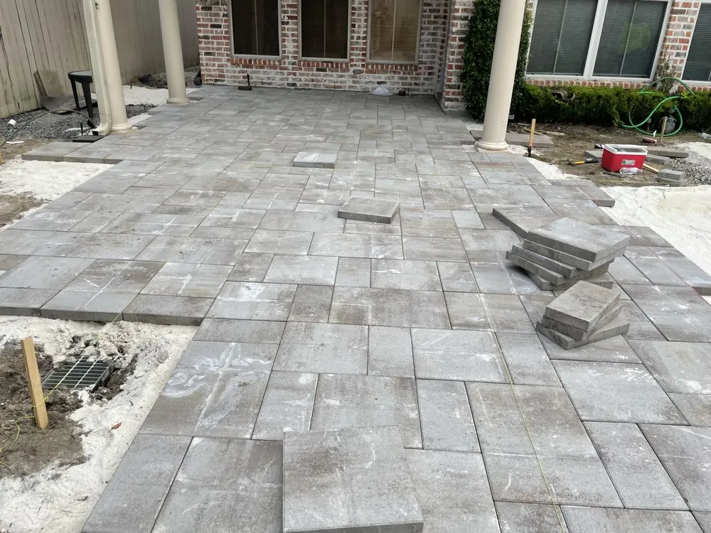 Professional landscape installation in Kenner, LA by Zelaya Landscaping