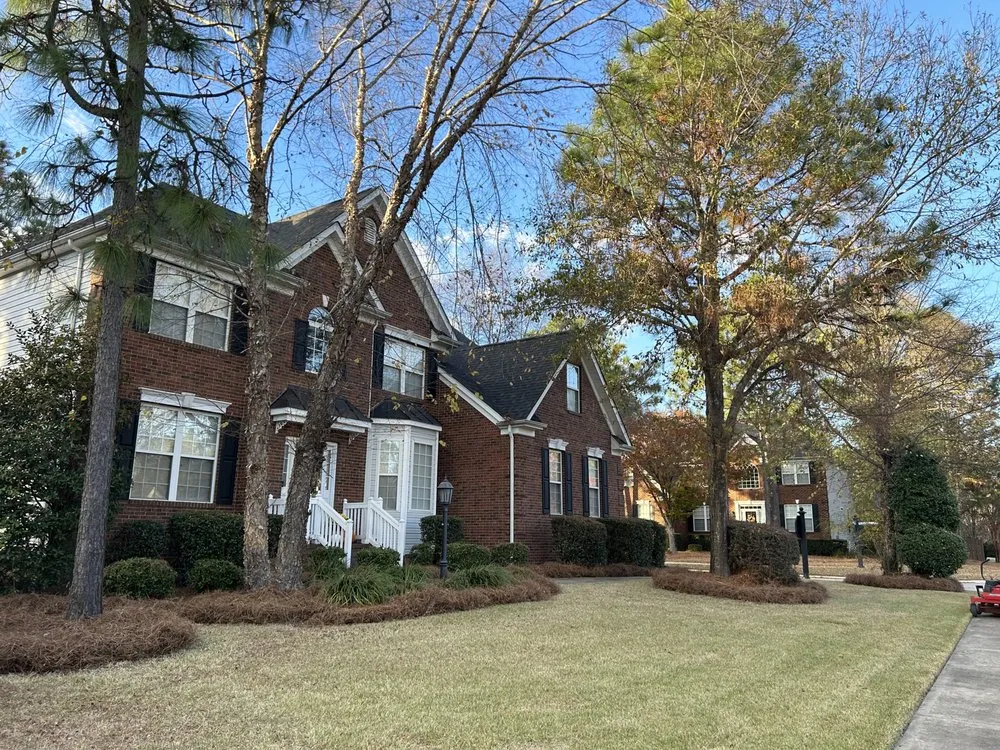 Trusted lawn mowing service in Columbia, SC - Zelaya Lawn Services