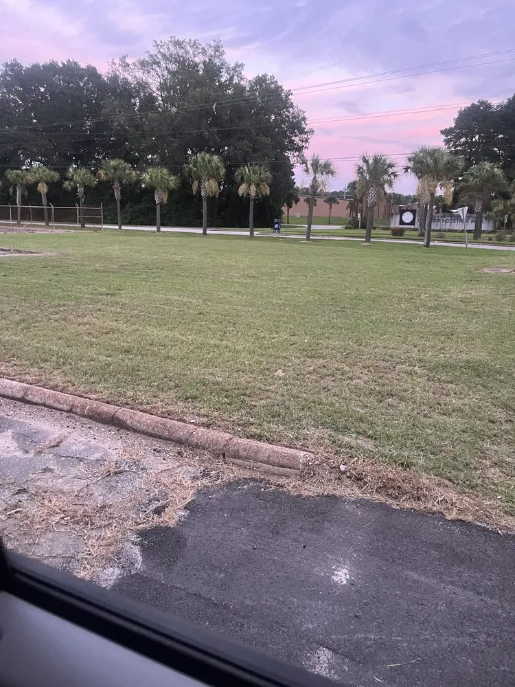 Custom residential landscaping experts serving Columbia, SC - Zelaya Lawn Services