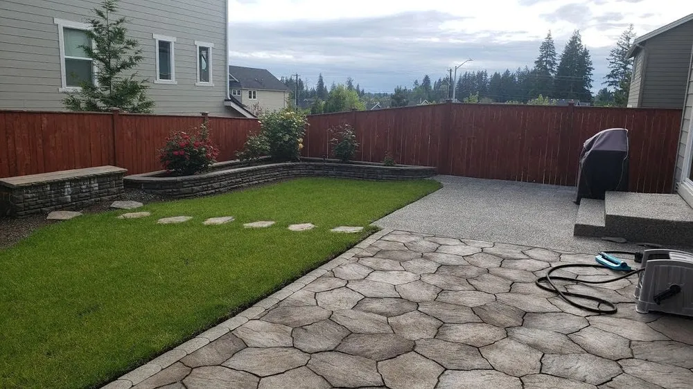Affordable landscape installation for homes in Mountlake Terrace, WA by Zeledon Pavers Patio