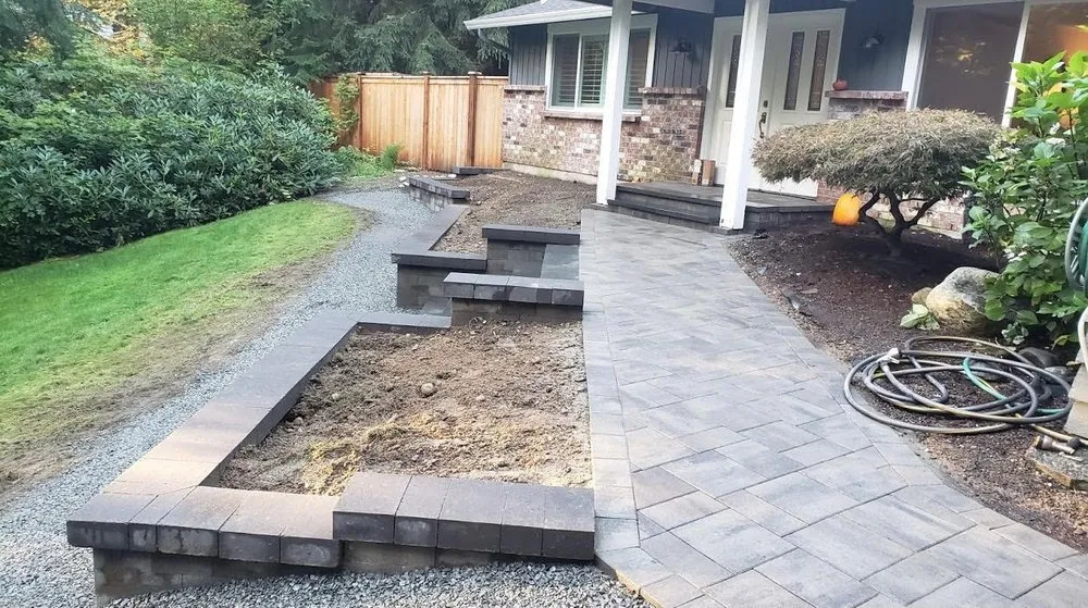 Custom landscape design near you across Mountlake Terrace, WA - Zeledon Pavers Patio