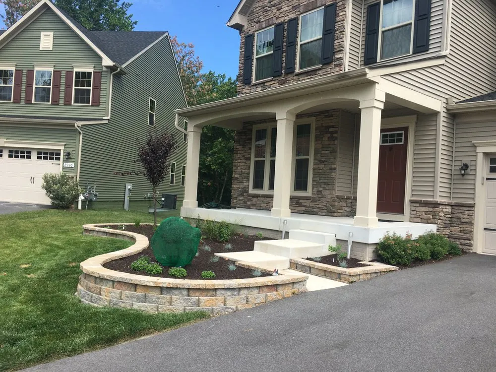 Expert lawn mowing service in Hanover, MD - Zelidon Landscaping
