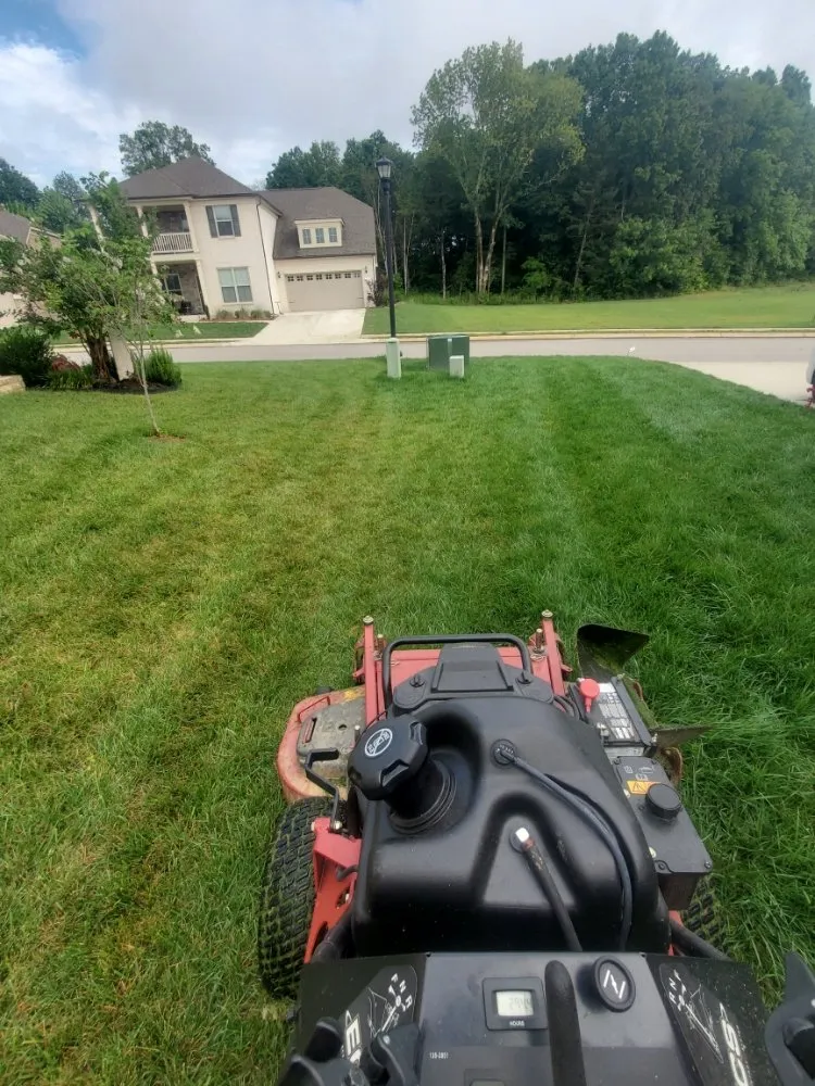 Top-rated lawn care service for beautiful yards in Mount Juliet, TN by Zelmor Landscaping