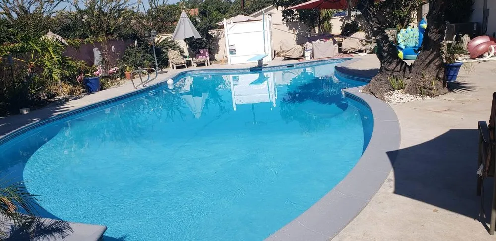 Custom lawn mowing service in Woodland Hills, CA - Zen Homes Construction and Remodeling