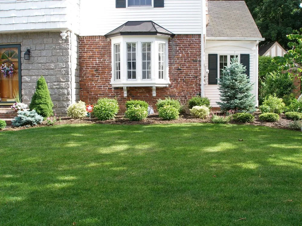 Custom landscape design in Lynbrook, NY - Zenie Landscaping