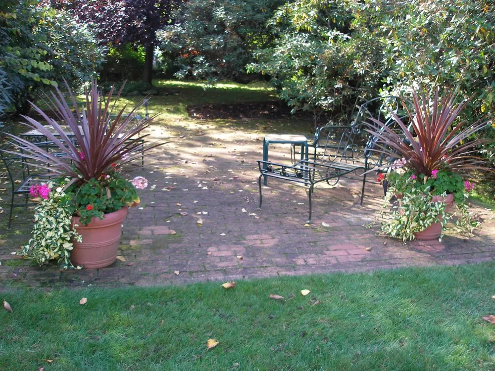 Reliable landscape design for homes in Lynbrook, NY by Zenie Landscaping